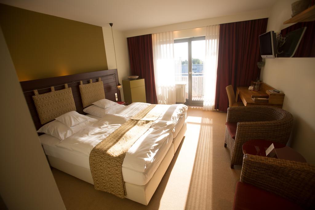 Hotel Heiligenstein Баден-Баден Екстериор снимка