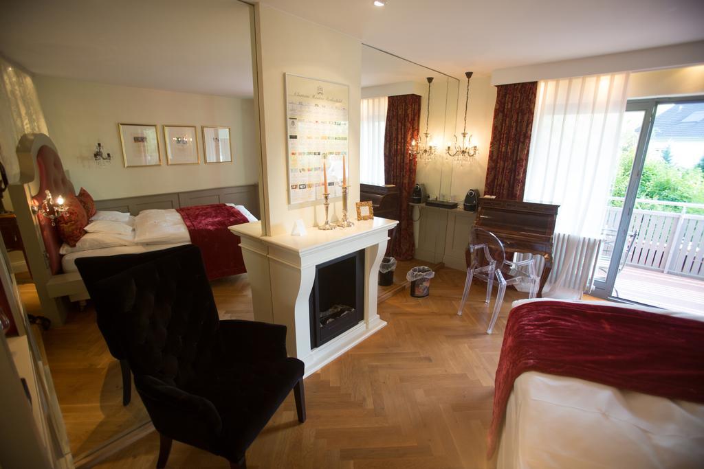 Hotel Heiligenstein Баден-Баден Екстериор снимка